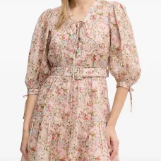Мини-платье с цветочным принтом и поясом