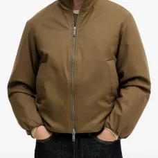 Куртка на молнии