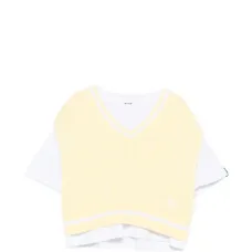 Футболка с V-образным вырезом и вязаным узором «косы»