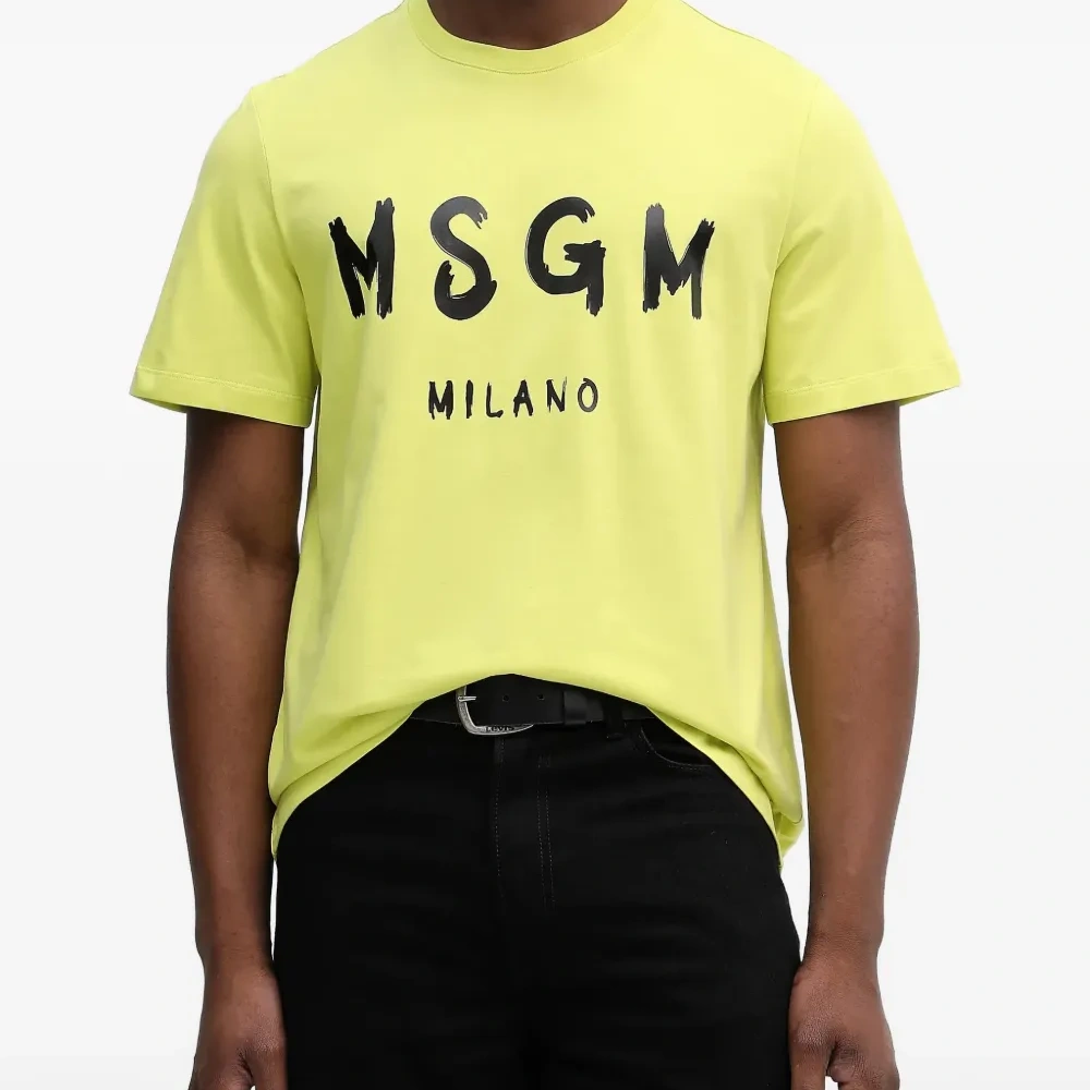 Футболка с логотипом