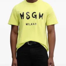 Футболка с логотипом