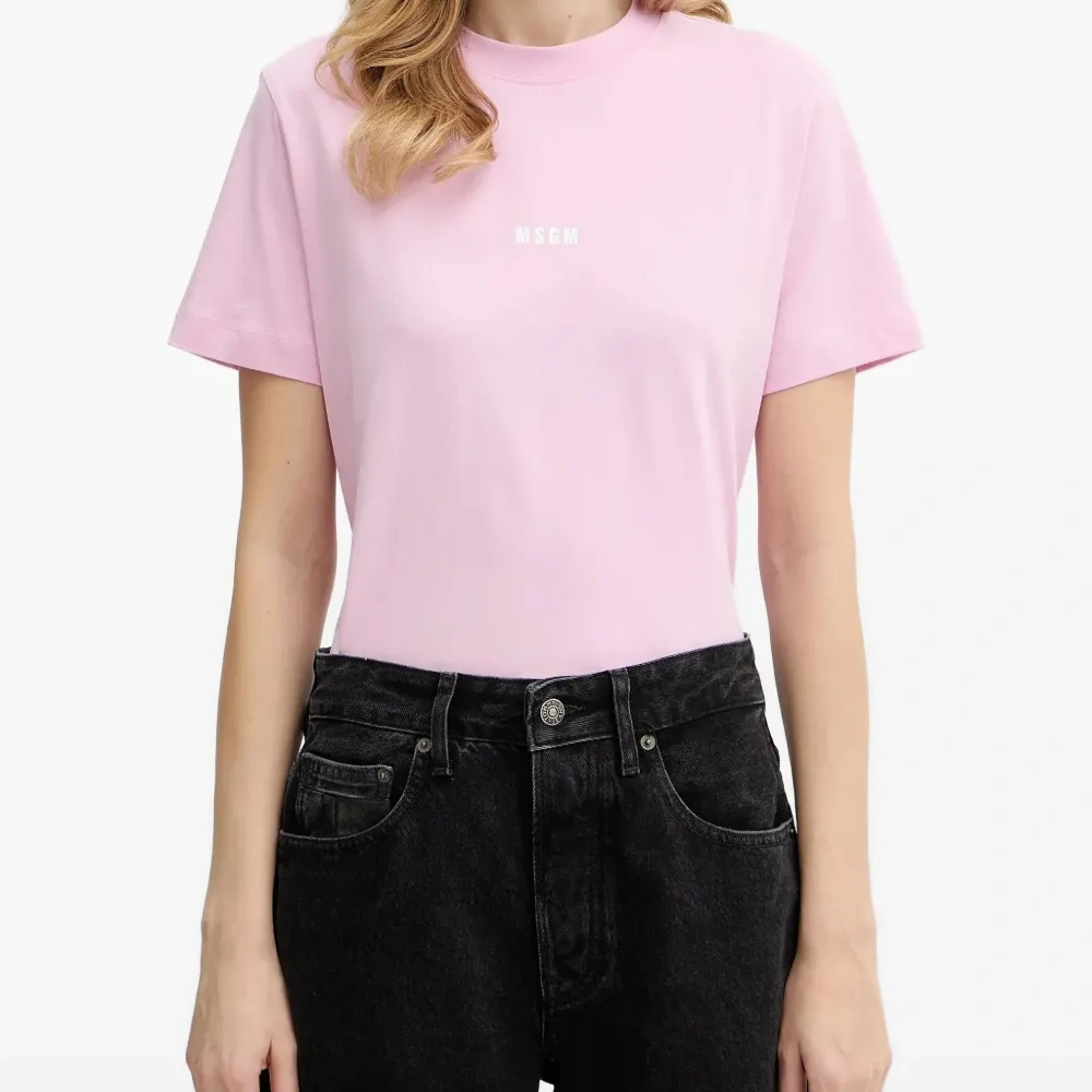 Футболка с логотипом