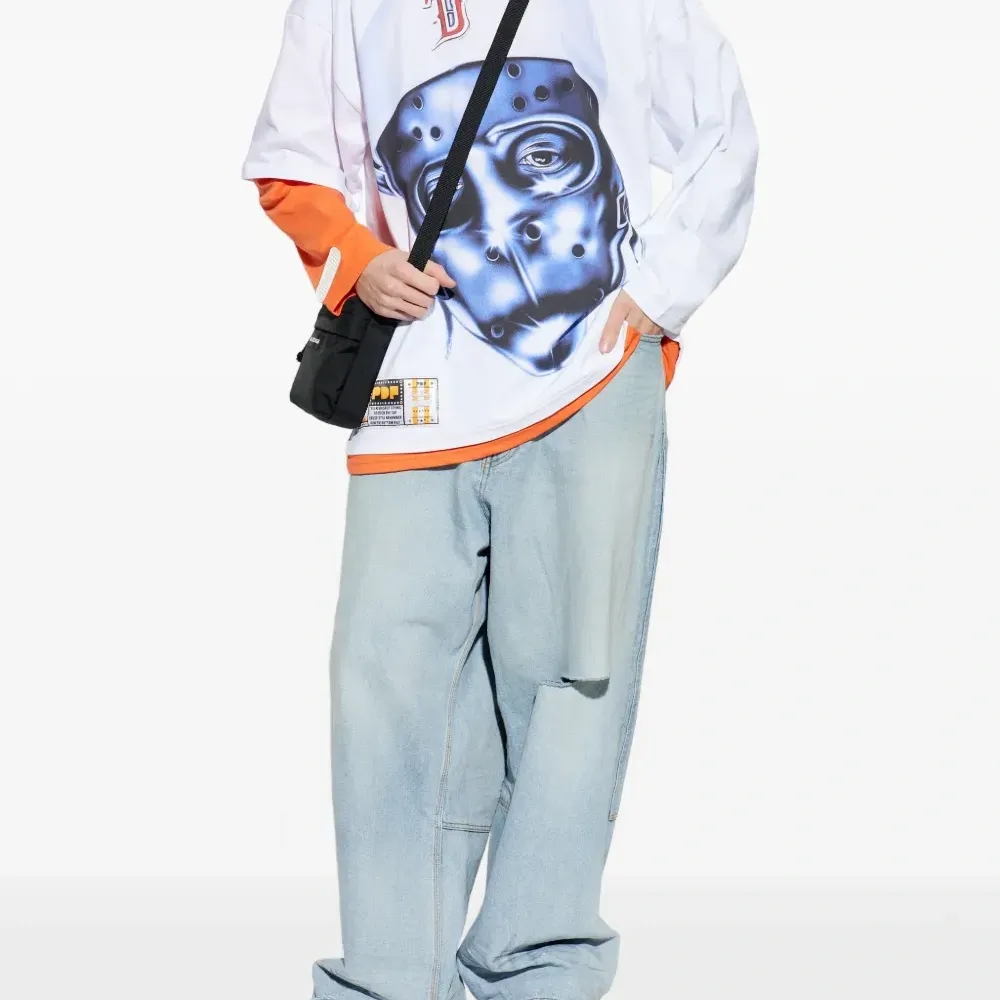 Футболка с графическим принтом и круглым вырезом