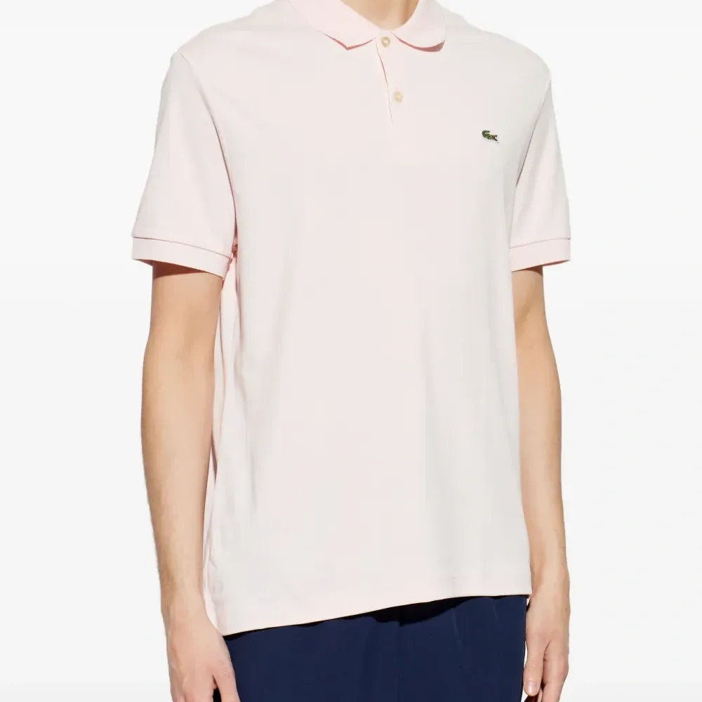 Поло с короткими рукавами и логотипом