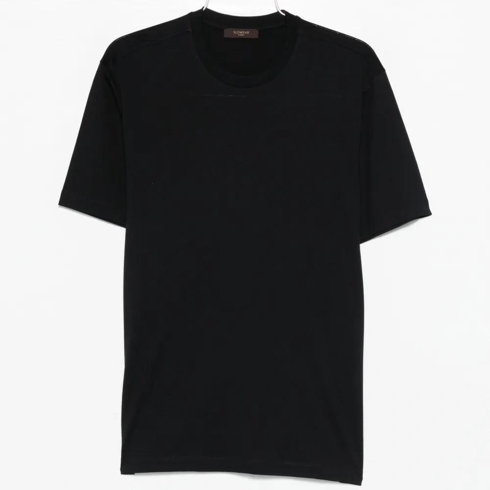 Футболка с круглым вырезом