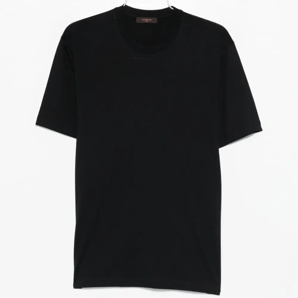 Футболка с круглым вырезом