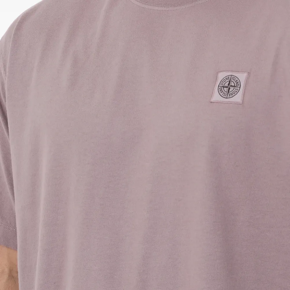 Футболка с нашивкой-логотипом