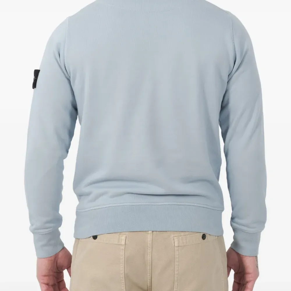 Свитшот с нашивкой-компасом