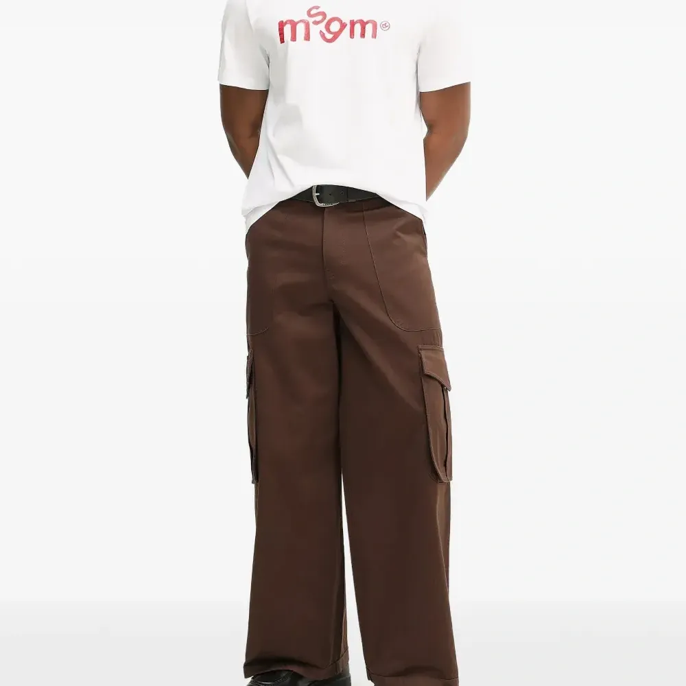 Футболка с принтом логотипа