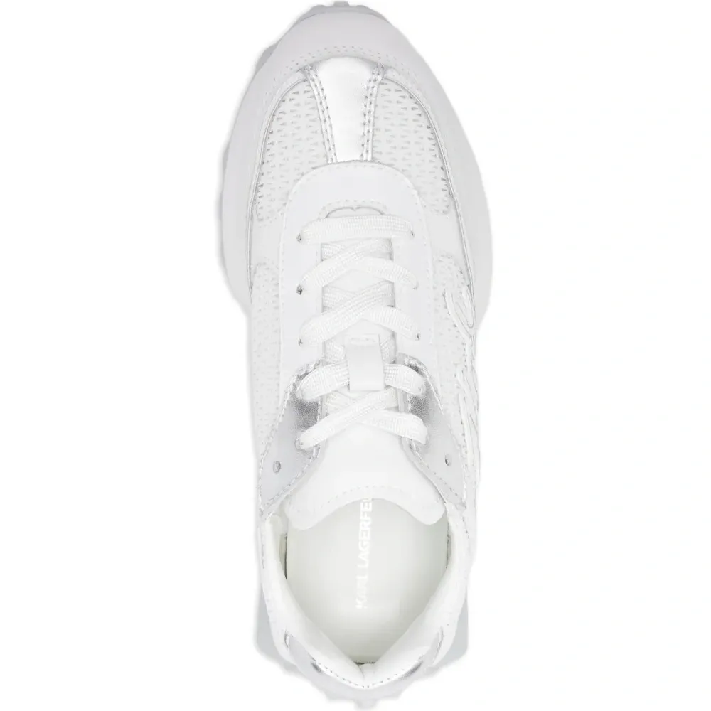 Кроссовки с металлическими вставками