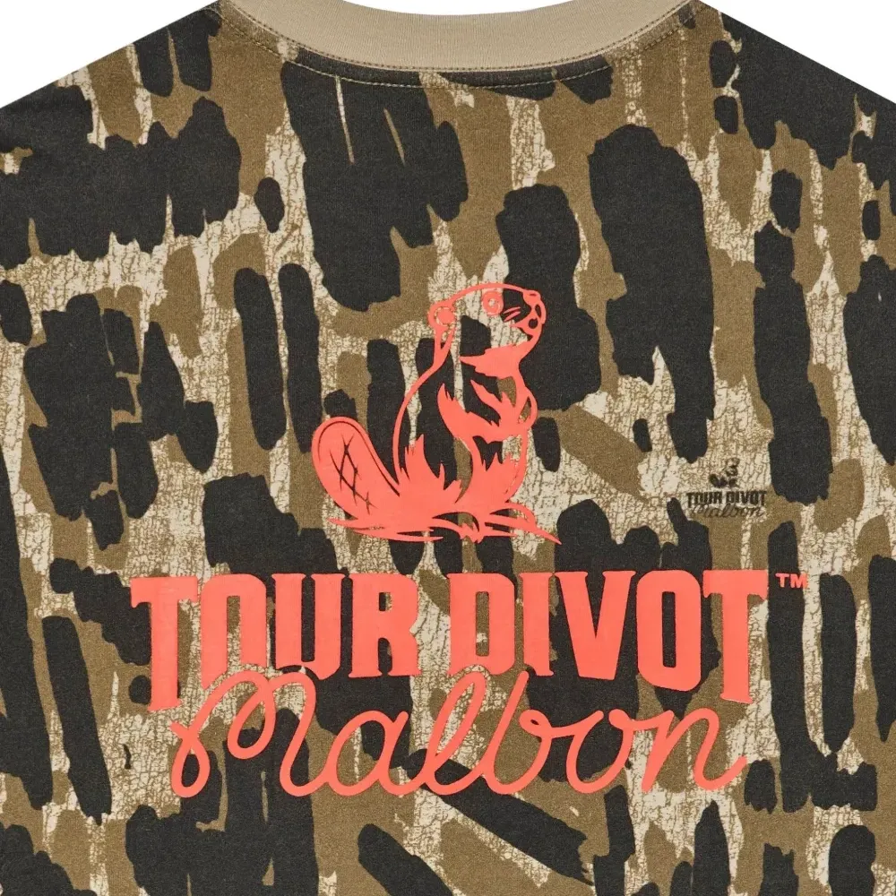 Футболка с камуфляжным принтом