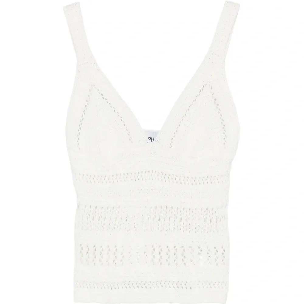 Вязаный топ с V-образным вырезом