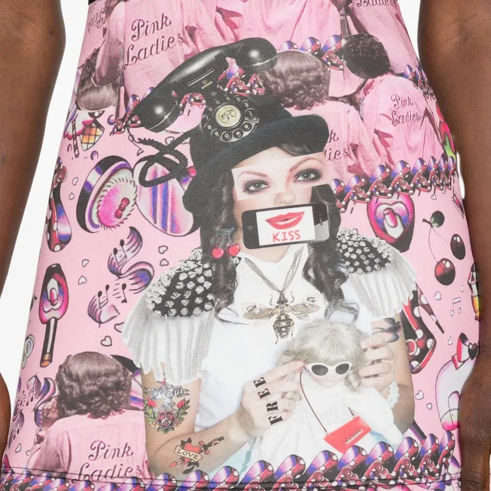 Мини-платье с короткими рукавами