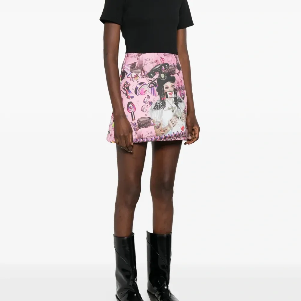 Мини-платье с короткими рукавами