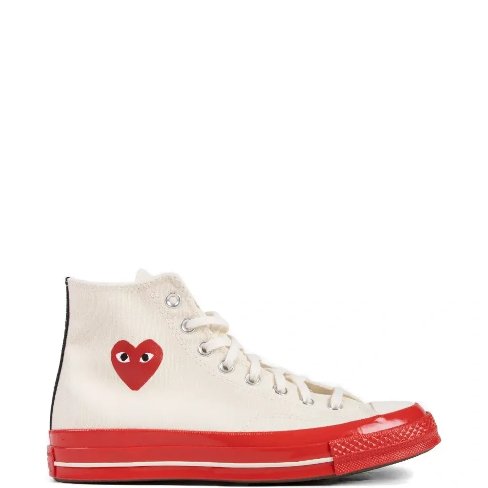 Кеды Converse на высокой подошве с красной подошвой Кеды Converse на высокой подошве с красной подошвой