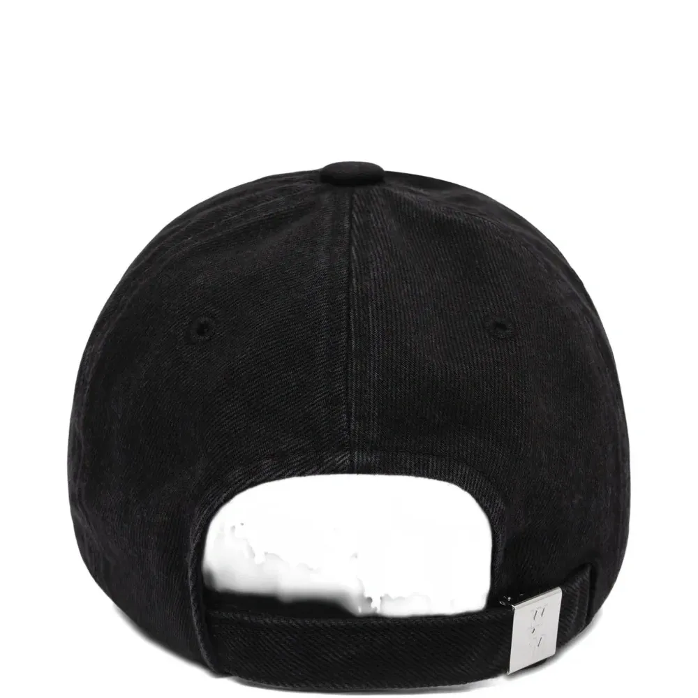 Бейсболка с вышивкой