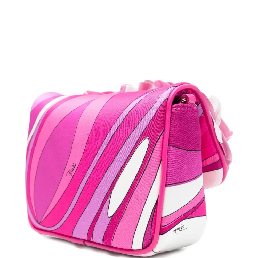 Сумка с цветочными аппликациями