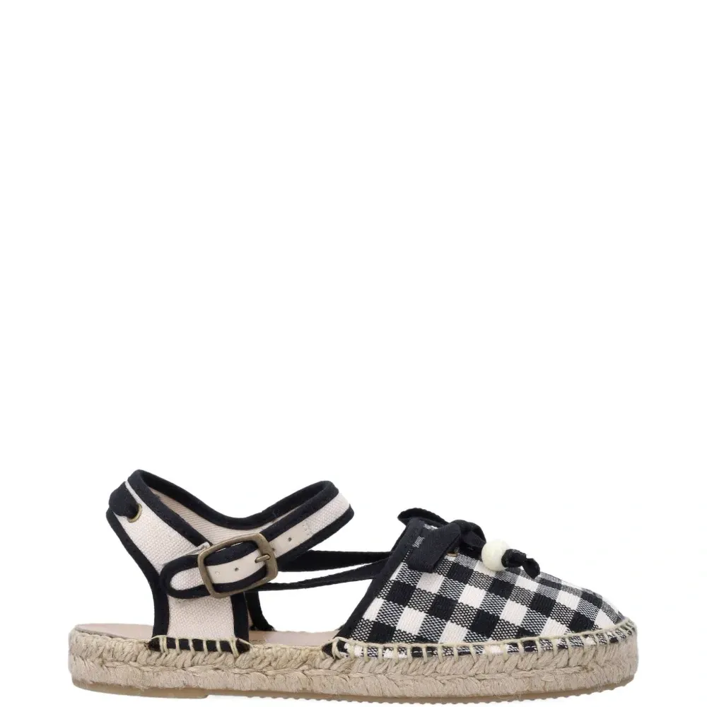 Босоножки в клетку Evila