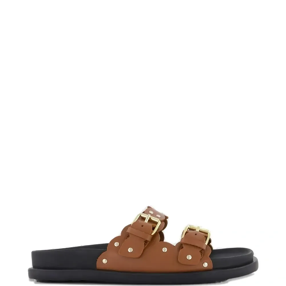 Босоножки с ремешком и фигурным краем Босоножки с ремешком и фигурным краем