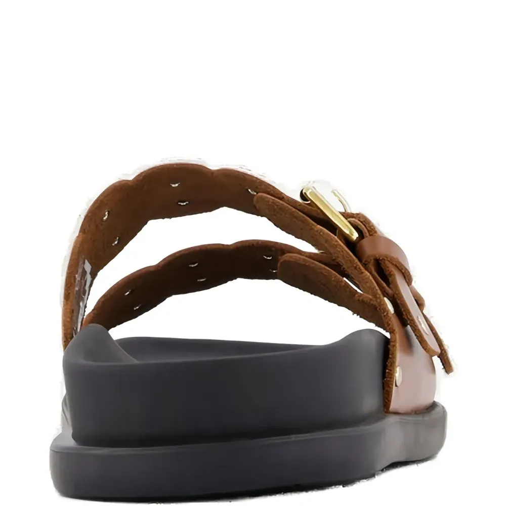 Босоножки с ремешком и фигурным краем Босоножки с ремешком и фигурным краем