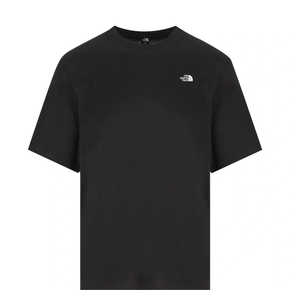 Футболка с вышитым логотипом