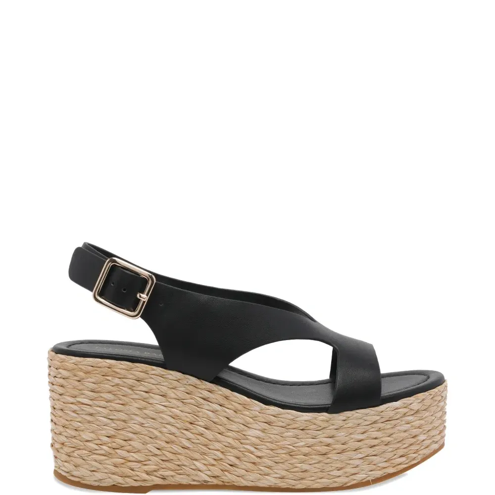 Босоножки на танкетке Hudson Caidis с пряжкой