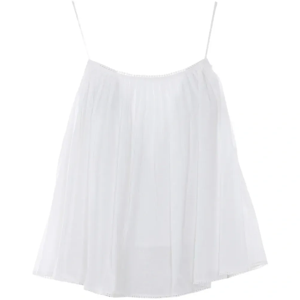 Топ с вышивкой на тонких бретелях