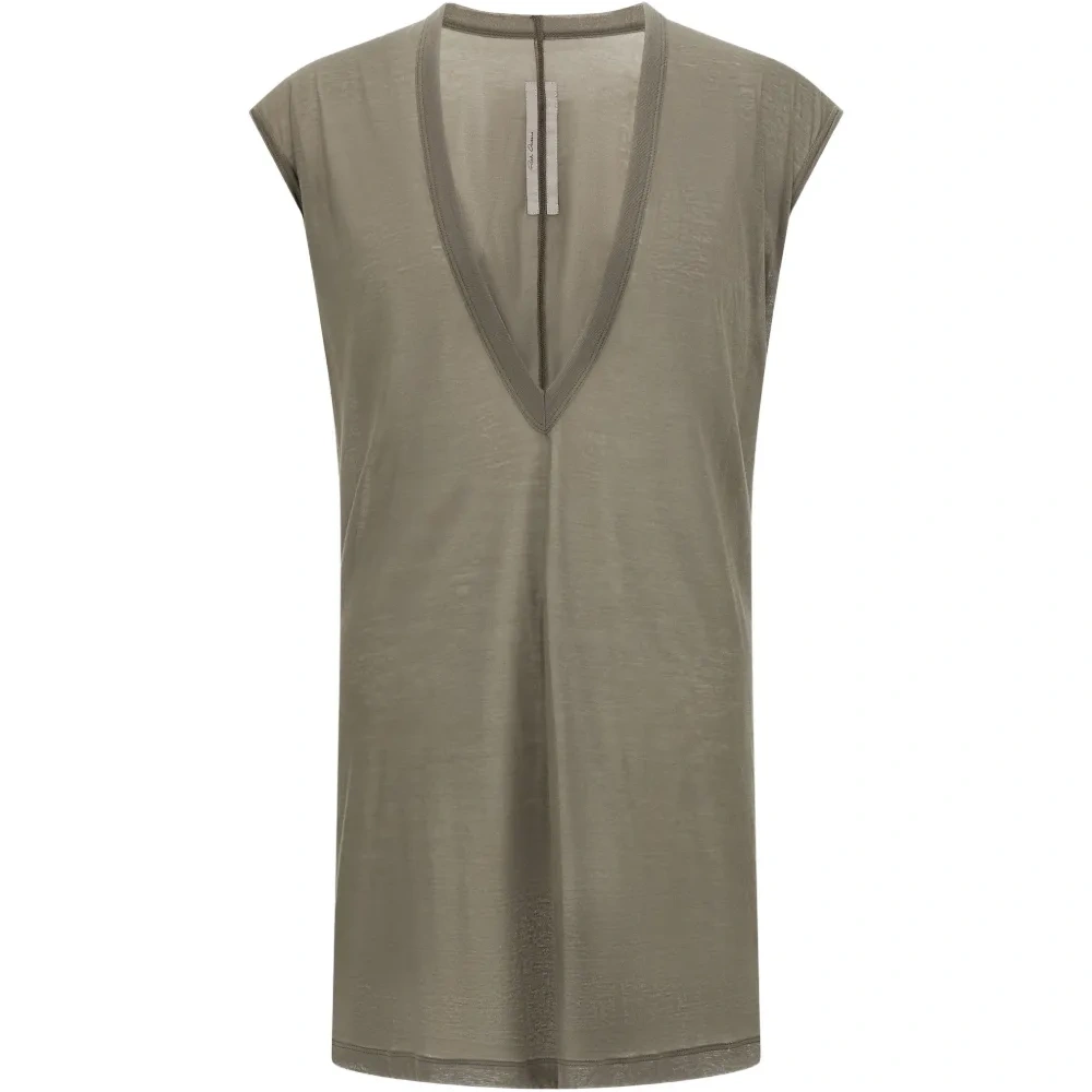 Легкая футболка с V-образным вырезом