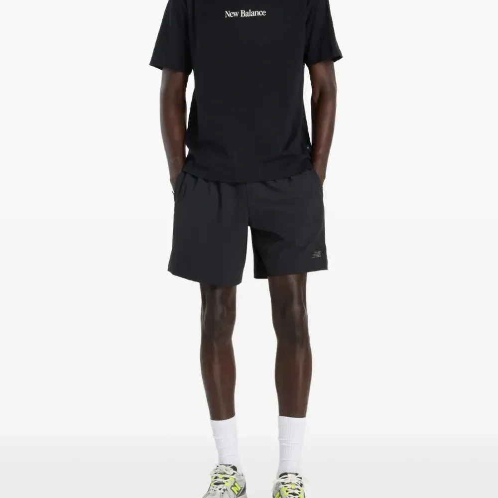 Футболка с графическим принтом "N Collage"