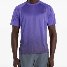 Футболка с логотипом