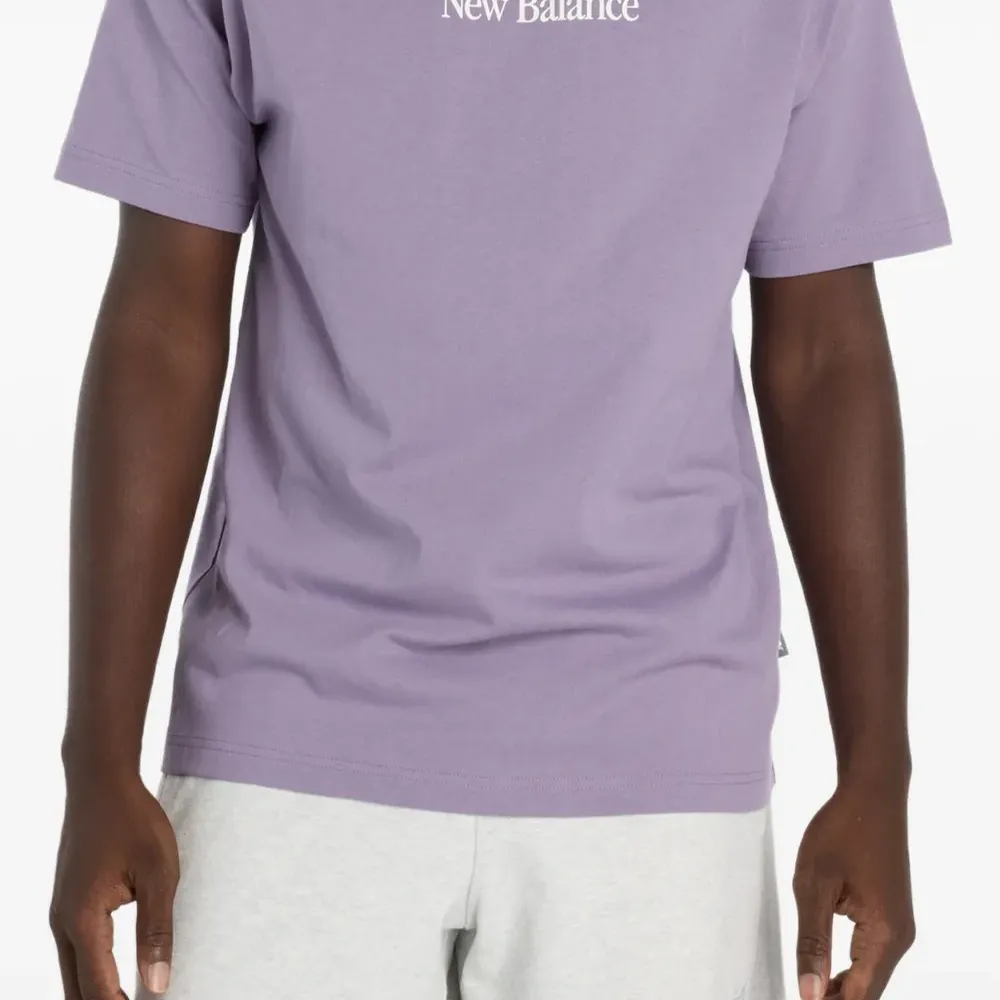 Футболка с графическим принтом "N Collage"