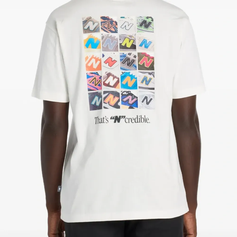 Футболка с логотипом