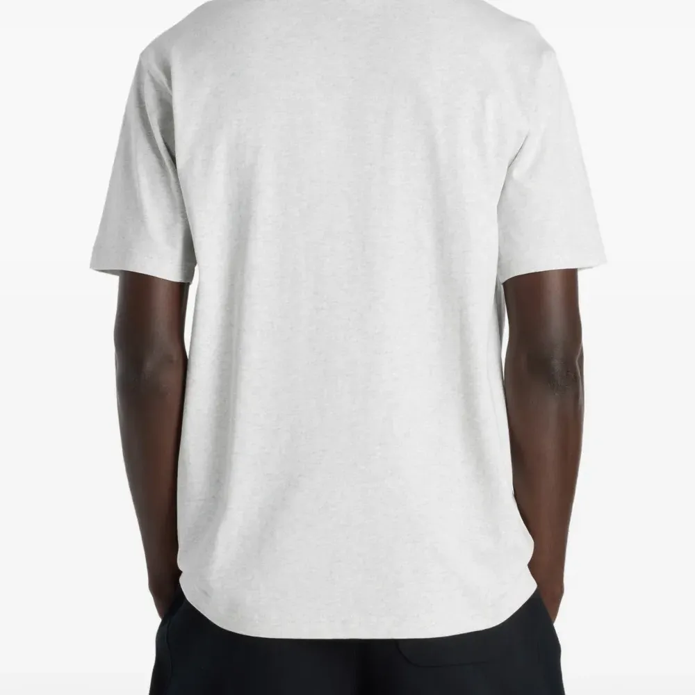 Футболка с графическим принтом