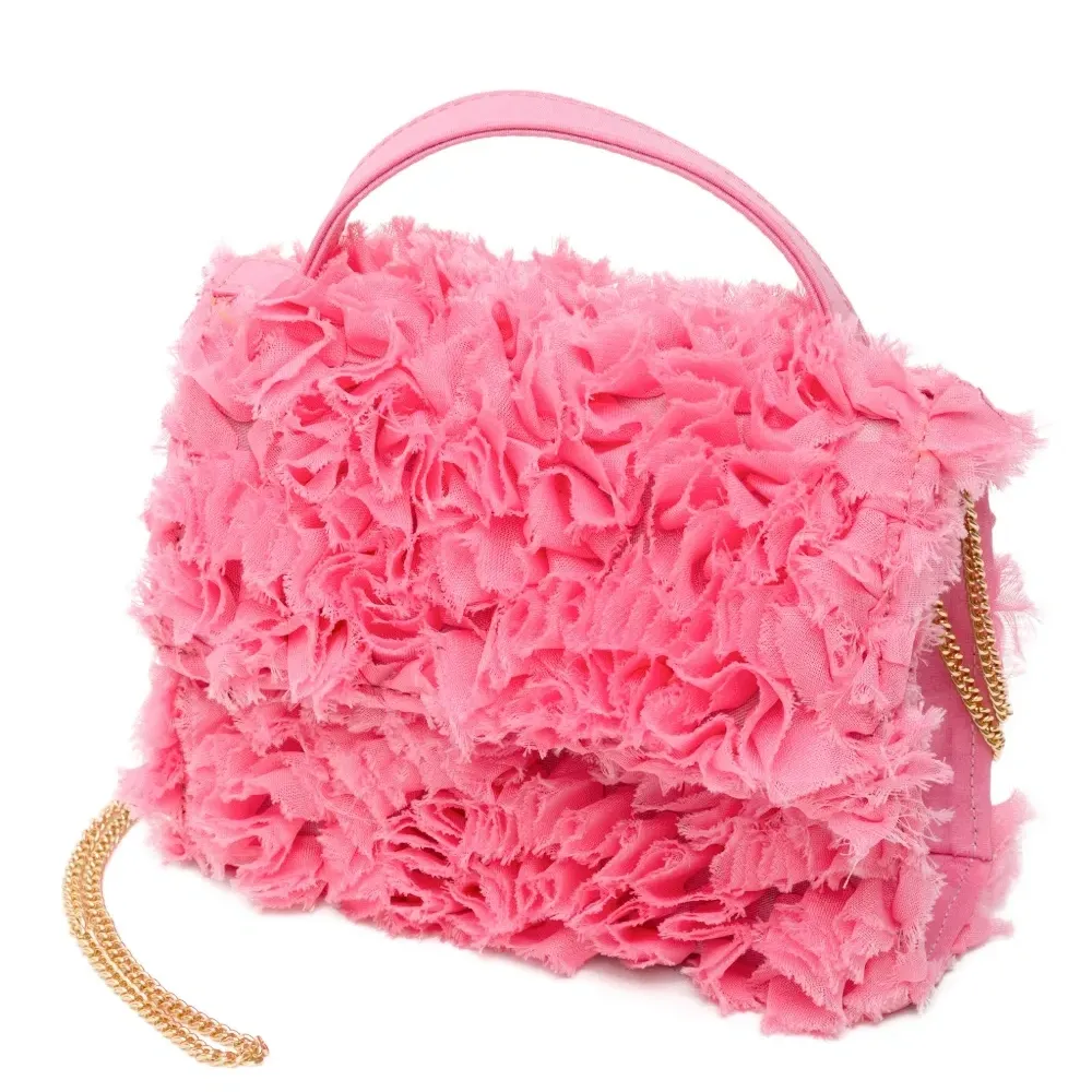 Сумка с рюшами на цепочке