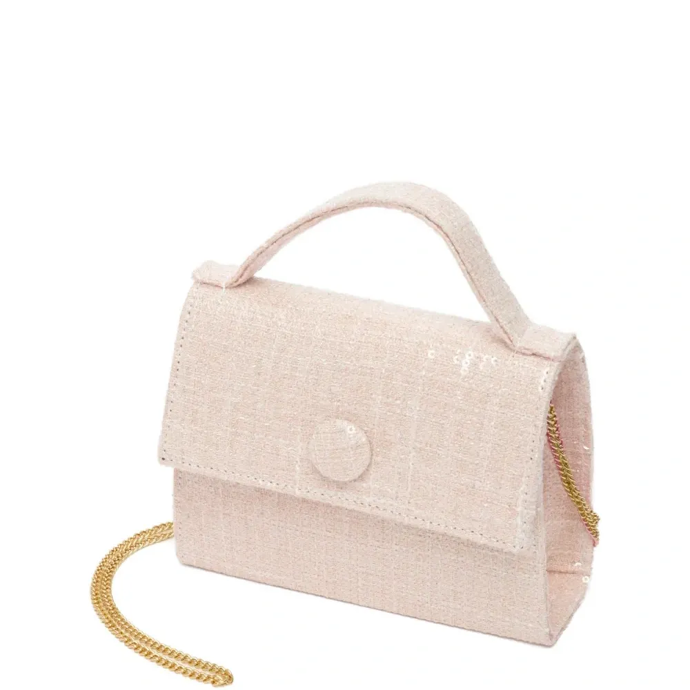 Сумка, украшенная пайетками