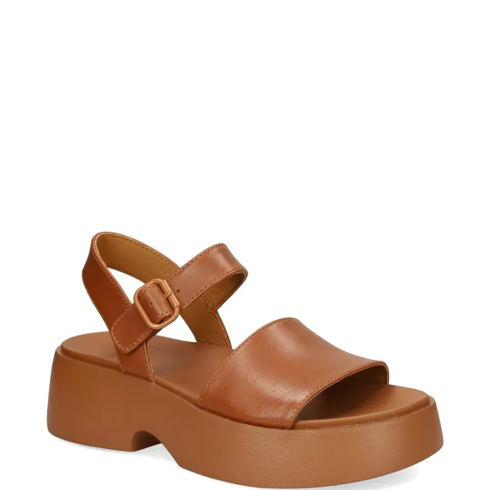 Босоножки на платформе с ремешком и пряжкой