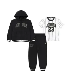 Полосатый спортивный костюм Полосатый спортивный костюм