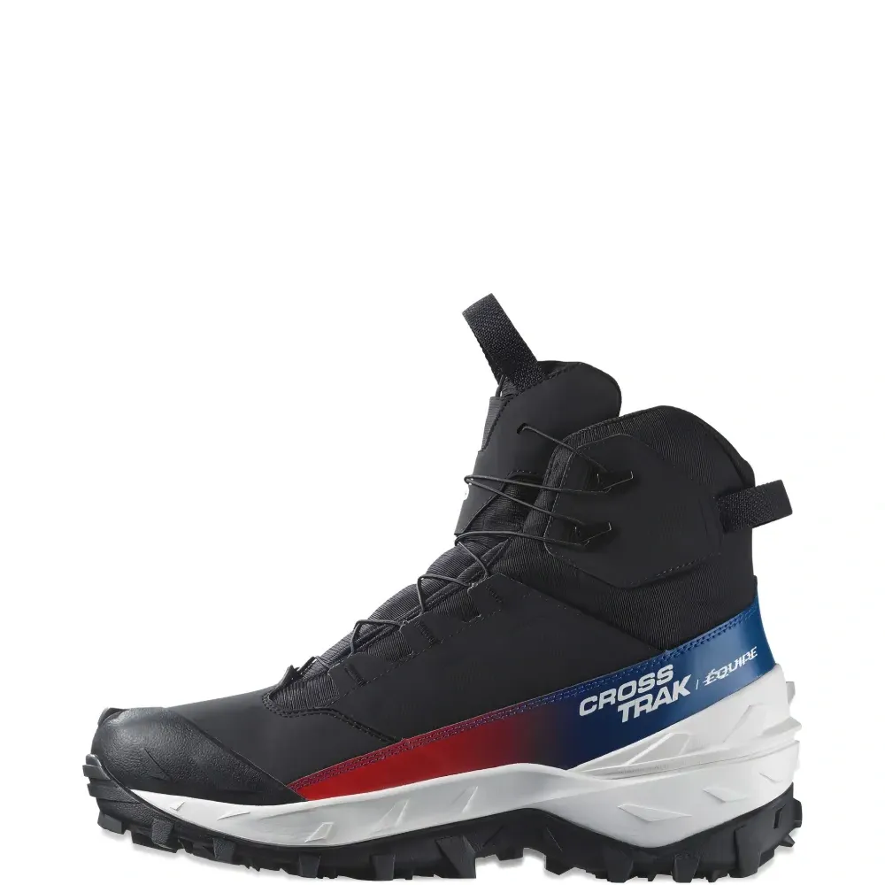 Кроссовки на шнуровке