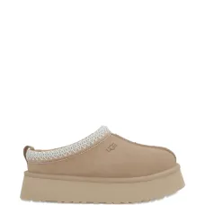 Замшевые мюли с вышитой отделкой