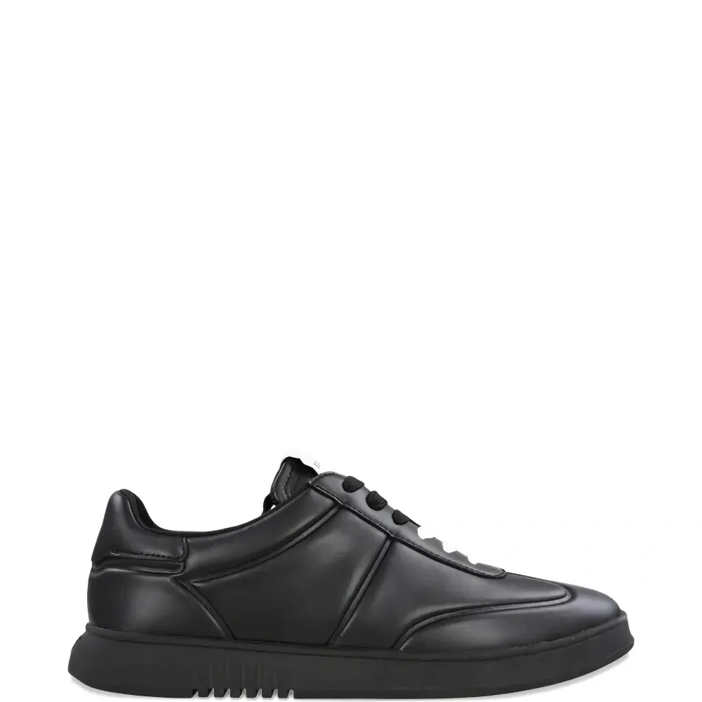 Кожаные кроссовки