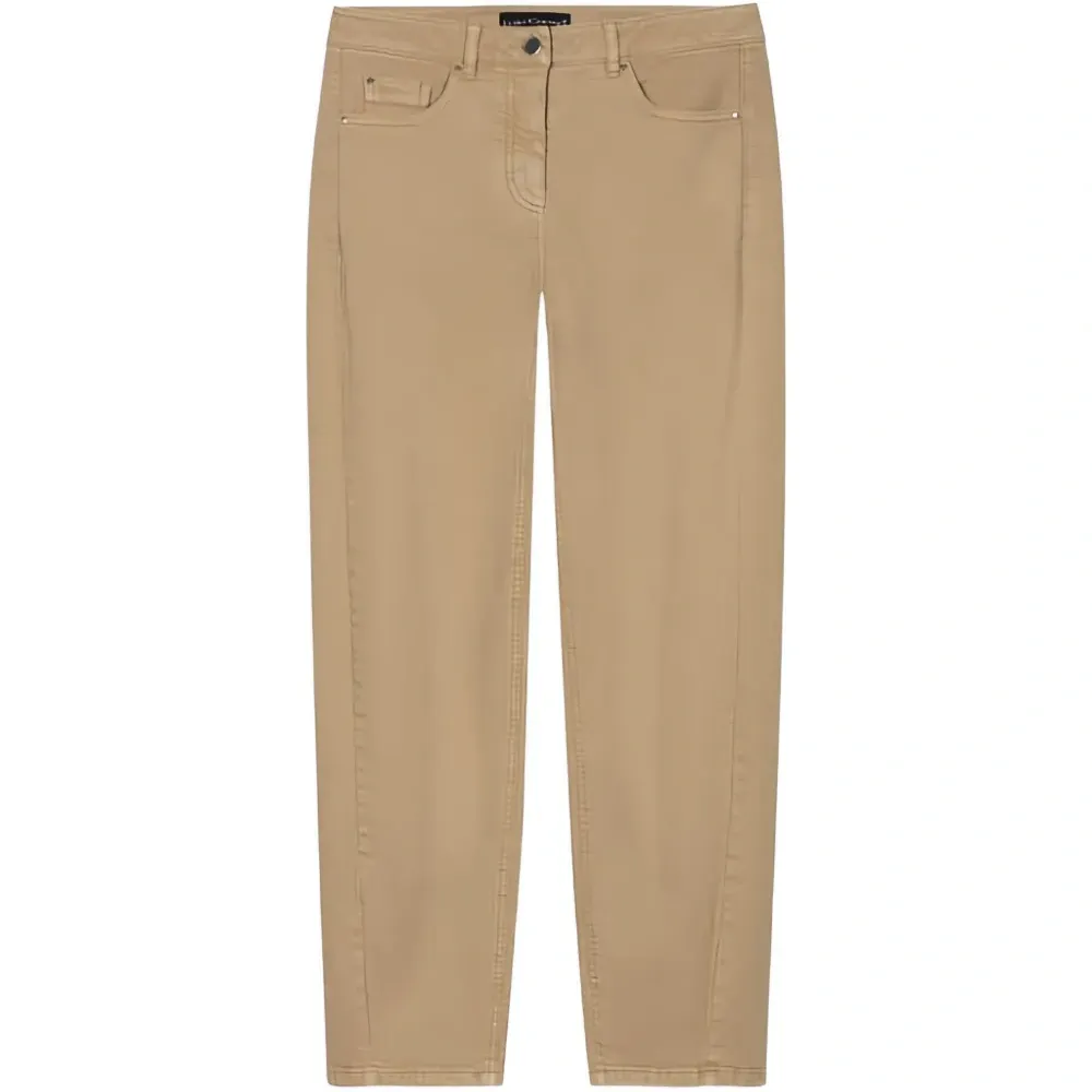 Джинсы с бочкообразными штанинами