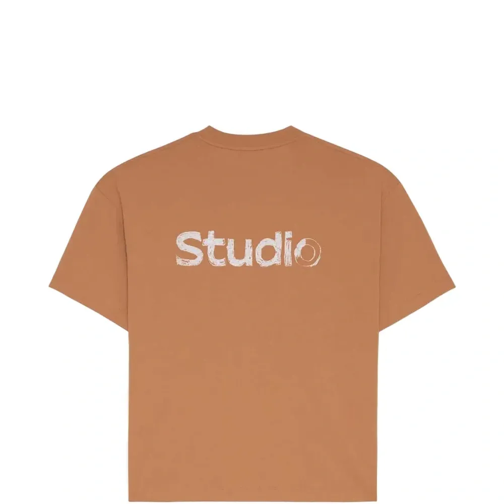 Футболка с логотипом