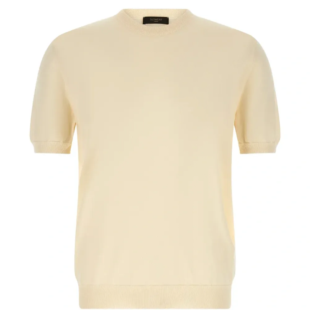 Футболка с круглым вырезом и короткими рукавами