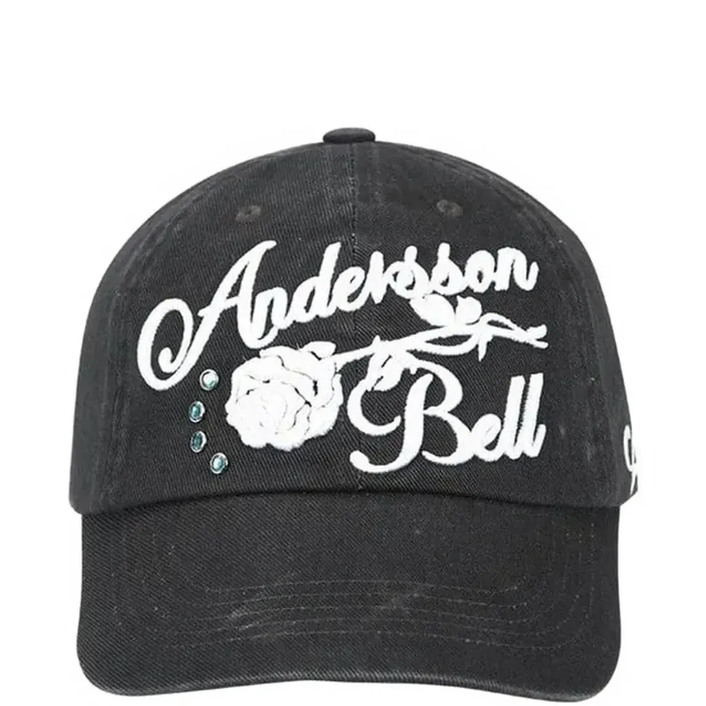 Бейсболка с логотипом