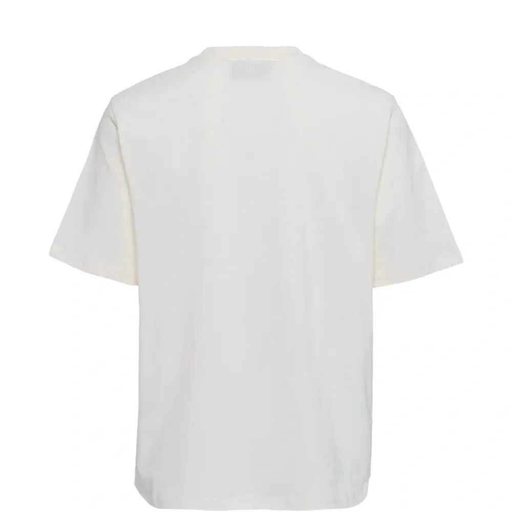 Футболка с тиснённым логотипом