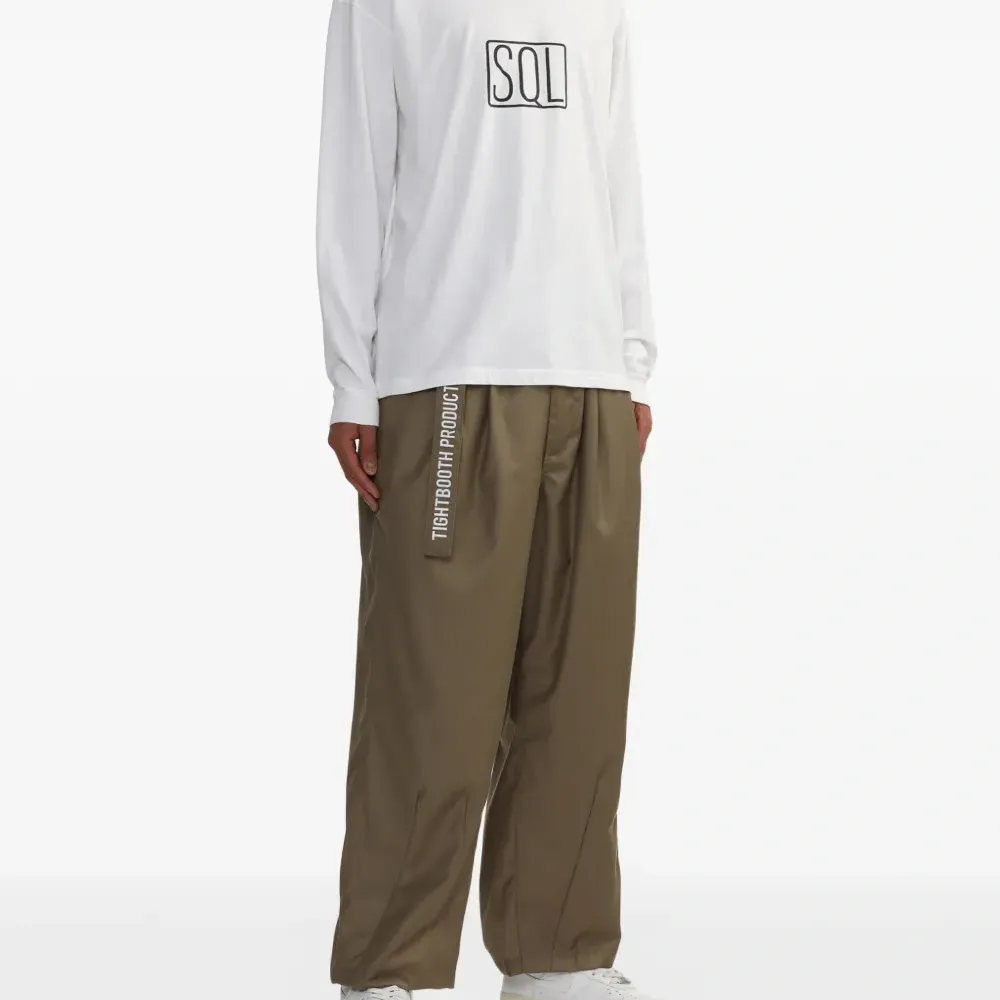 Лонгслив с графическим принтом