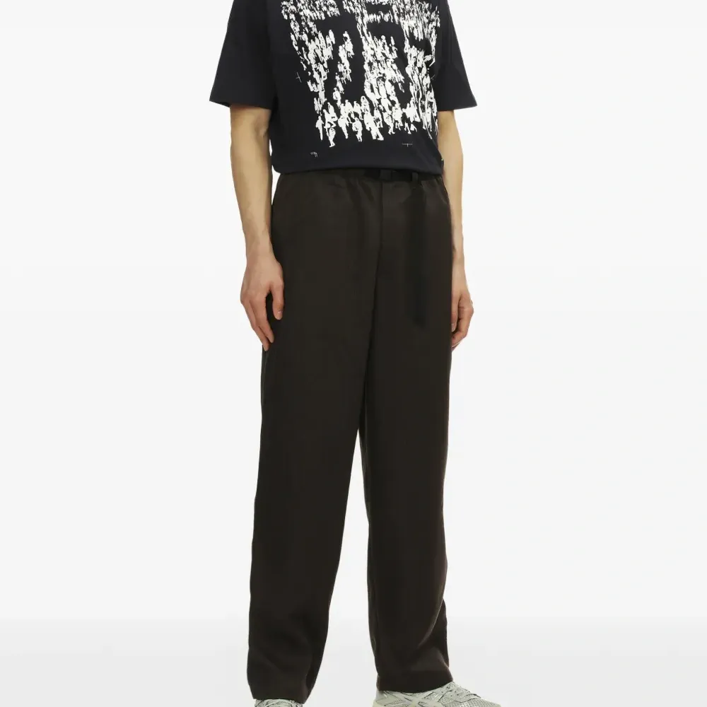 Футболка с графическим принтом