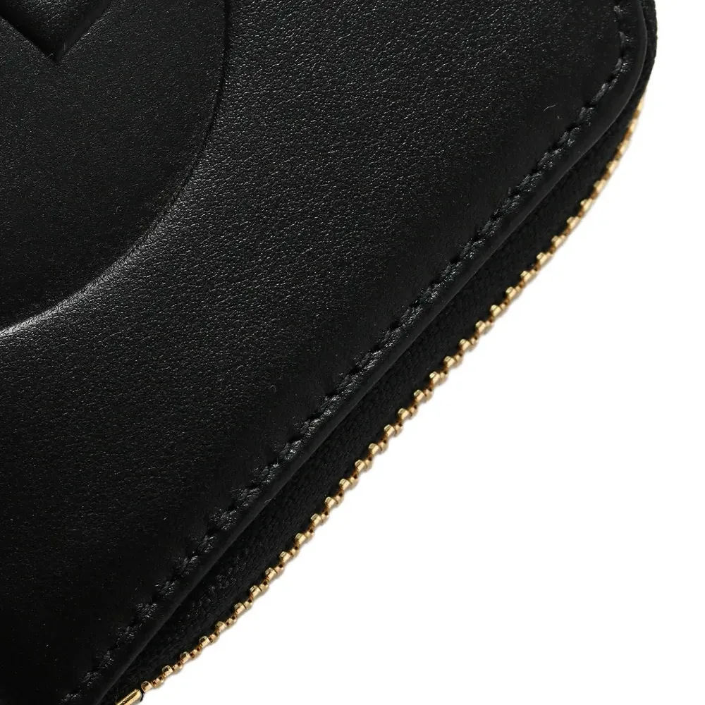 Кошелек на молнии с тиснением логотипа