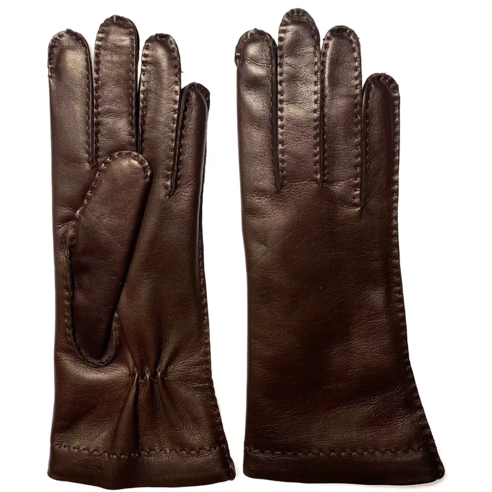 Сшитые кожаные перчатки