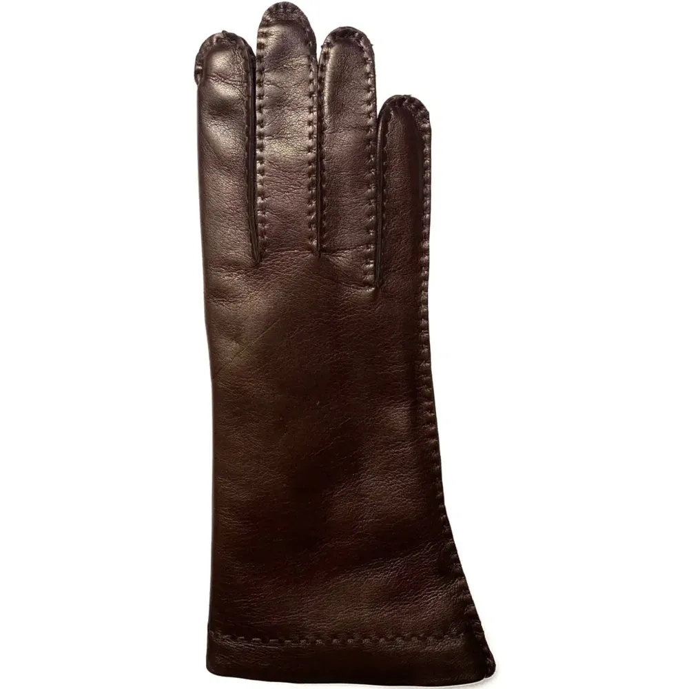 Сшитые кожаные перчатки